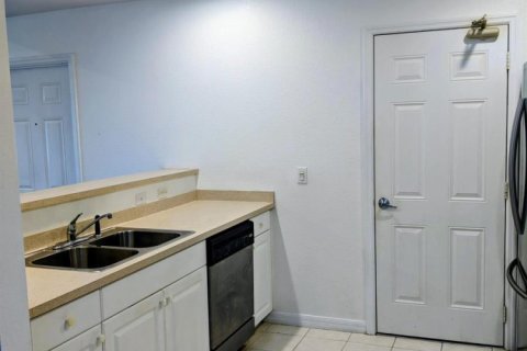 Apartment in St. Lucie, Florida 2 bedrooms, 119.47 sq.m. № 2086028 - photo 11