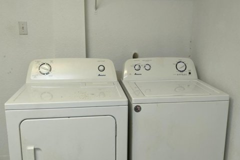 Apartment in St. Lucie, Florida 2 bedrooms, 119.47 sq.m. № 2086028 - photo 25