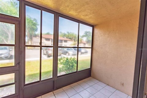 Condo in Port Charlotte, Florida, 3 bedrooms № 2117391 - photo 11