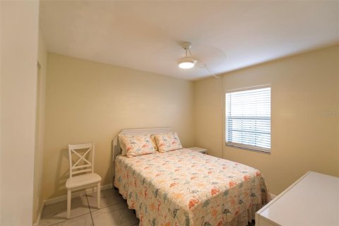 Condo in Port Charlotte, Florida, 3 bedrooms № 2117391 - photo 13