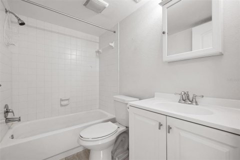 Снять в аренду кондоминиум в Сарасота, Флорида 4 комнаты, 89.56м2, № 2093567 - фото 11