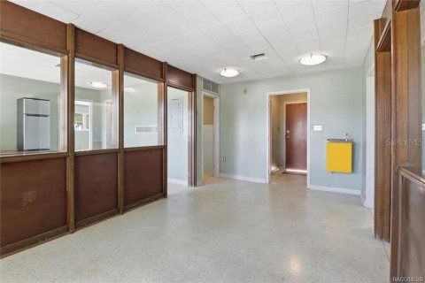 Propiedad comercial en venta en Inglis, Florida, 137.5 m2 № 2342195 - foto 7