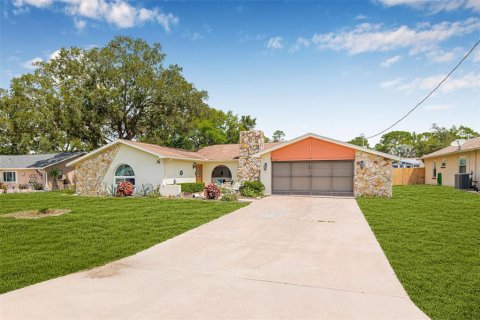Casa en venta en Spring Hill, Florida, 2 dormitorios, 160.07 m2 № 1833313 - foto 1