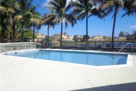 Condominio en venta en Fort Lauderdale, Florida, 1 dormitorio, 65.22 m2 № 1836464 - foto 16