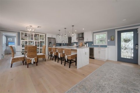 Villa ou maison à vendre à Longboat Key, Floride: 2 chambres, 126.35 m2 № 1735009 - photo 5