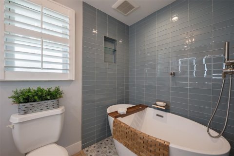 Villa ou maison à vendre à Longboat Key, Floride: 2 chambres, 126.35 m2 № 1735009 - photo 18