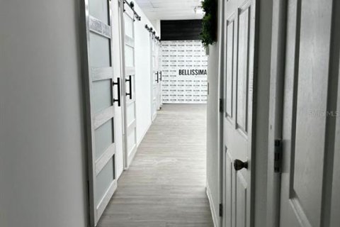Immobilier commercial à louer à Orlando, Floride: 4569.03 m2 № 1755055 - photo 2