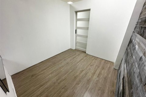 Immobilier commercial à louer à Orlando, Floride: 4569.03 m2 № 1755055 - photo 4