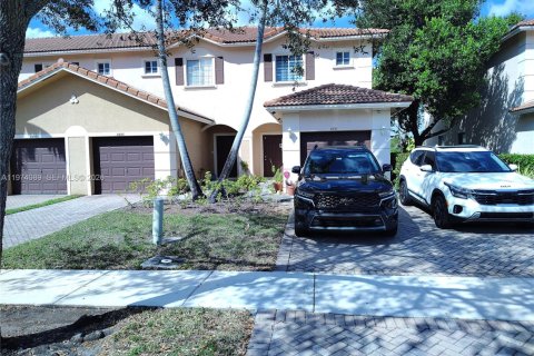Touwnhouse à Tamarac, Floride 3 chambres, 132.66 m2 № 2174836