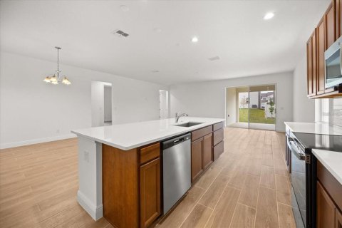 Casa en alquiler en Clermont, Florida, 4 dormitorios, 221.66 m2 № 2103036 - foto 3