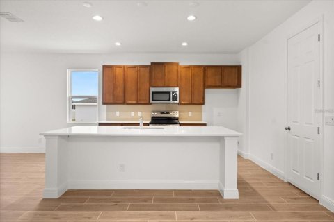Casa en alquiler en Clermont, Florida, 4 dormitorios, 221.66 m2 № 2103036 - foto 4