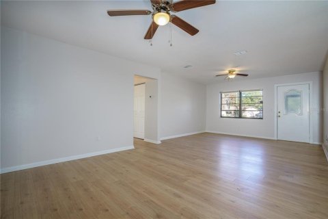 Casa en venta en Homosassa, Florida, 3 dormitorios, 116.87 m2 № 1523735 - foto 7