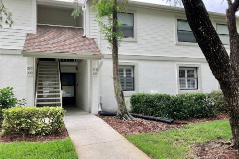 Copropriété à louer à Oldsmar, Floride: 2 chambres, 81.66 m2 № 1885466 - photo 1