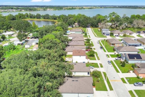 Villa ou maison à vendre à Winter Haven, Floride: 4 chambres, 185.71 m2 № 2400152 - photo 30