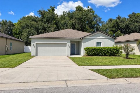 Villa ou maison à Winter Haven, Floride 4 chambres, 185.71 m2 № 2400152