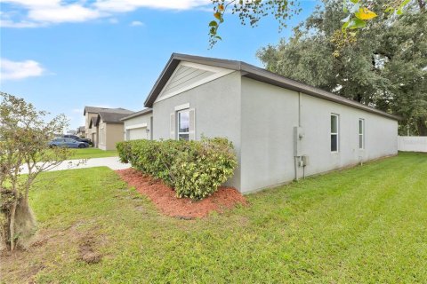 Villa ou maison à vendre à Winter Haven, Floride: 4 chambres, 185.71 m2 № 2400152 - photo 25