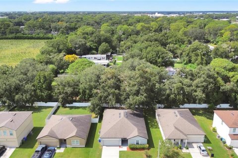 Villa ou maison à vendre à Winter Haven, Floride: 4 chambres, 185.71 m2 № 2400152 - photo 29