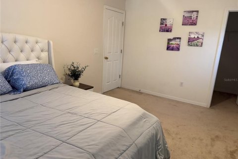 Casa en alquiler en Kissimmee, Florida, 5 dormitorios, 290.97 m2 № 1917957 - foto 13