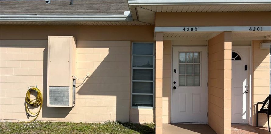 House in Lake Wales, Florida 1 bedroom, 60.2 sq.m. № 1833534