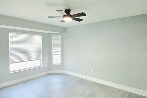 House in Port Charlotte, Florida 3 bedrooms, 160.72 sq.m. № 1910360 - photo 22