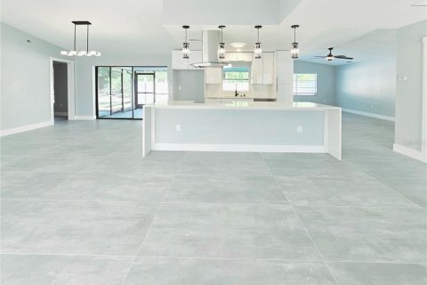 House in Port Charlotte, Florida 3 bedrooms, 160.72 sq.m. № 1910360 - photo 30