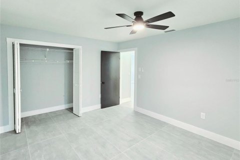 House in Port Charlotte, Florida 3 bedrooms, 160.72 sq.m. № 1910360 - photo 18