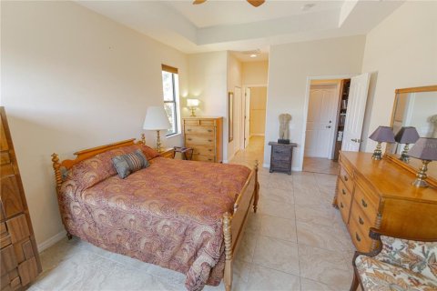House in Tarpon Springs, Florida 3 bedrooms, 140 sq.m. № 1347201 - photo 18