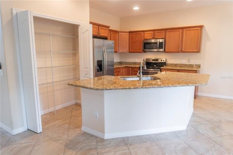 House in Tarpon Springs, Florida 3 bedrooms, 140 sq.m. № 1347201 - photo 9