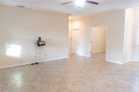 House in Tarpon Springs, Florida 3 bedrooms, 140 sq.m. № 1347201 - photo 16