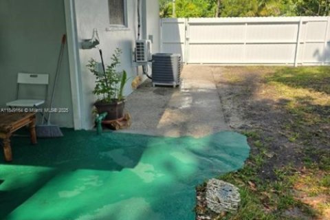 Casa en venta en Hallandale Beach, Florida, 3 dormitorios, 117.61 m2 № 1850621 - foto 21