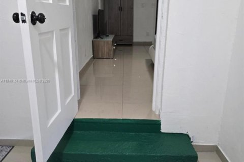 Casa en venta en Hallandale Beach, Florida, 3 dormitorios, 117.61 m2 № 1850621 - foto 20