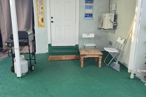 Casa en venta en Hallandale Beach, Florida, 3 dormitorios, 117.61 m2 № 1850621 - foto 13