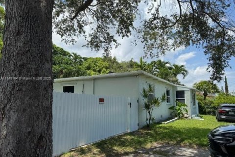Casa en venta en Hallandale Beach, Florida, 3 dormitorios, 117.61 m2 № 1850621 - foto 27