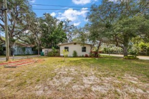 House in Clearwater, Florida 3 bedrooms, 115.94 sq.m. № 1781080 - photo 20