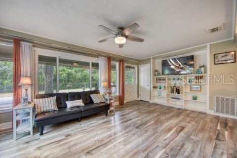 House in Clearwater, Florida 3 bedrooms, 115.94 sq.m. № 1781080 - photo 5