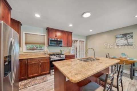 House in Clearwater, Florida 3 bedrooms, 115.94 sq.m. № 1781080 - photo 6