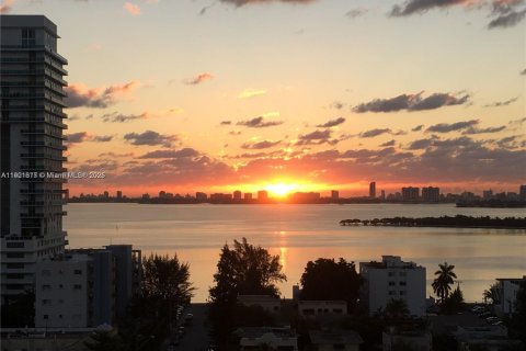 Снять в аренду кондоминиум в Майами, Флорида 1 спальня, 63.08м2, № 1975504 - фото 13