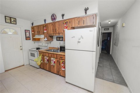 Купить коммерческую недвижимость в Лейкленд, Флорида 178.56м2, № 1777215 - фото 11