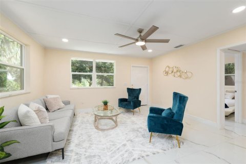 Villa ou maison à vendre à Melrose, Floride: 2 chambres, 94.76 m2 № 1915682 - photo 10