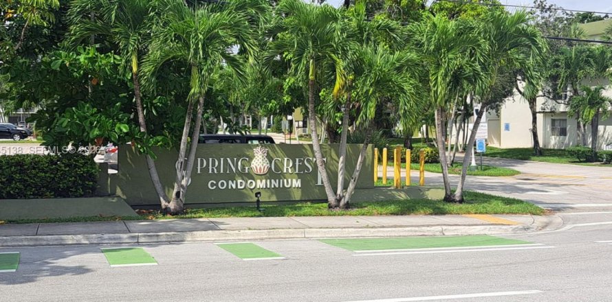 Condominio en Sunrise, Florida, 2 dormitorios  № 2060164