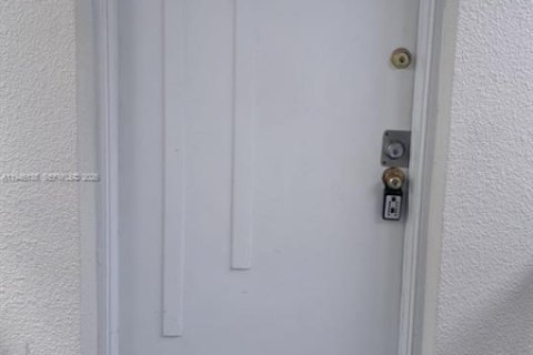 Condominio en alquiler en Sunrise, Florida, 2 dormitorios, 87.7 m2 № 2060164 - foto 30