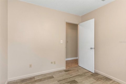 Casa en alquiler en Pinellas Park, Florida, 4 dormitorios, 115.38 m2 № 1902721 - foto 28