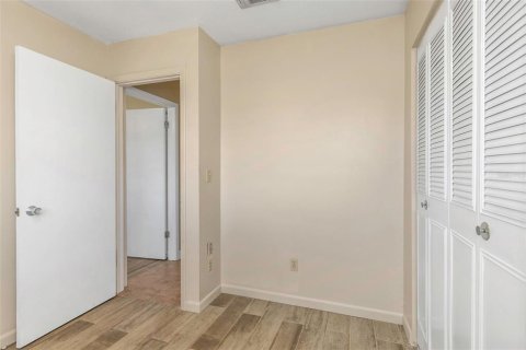 Casa en alquiler en Pinellas Park, Florida, 4 dormitorios, 115.38 m2 № 1902721 - foto 20
