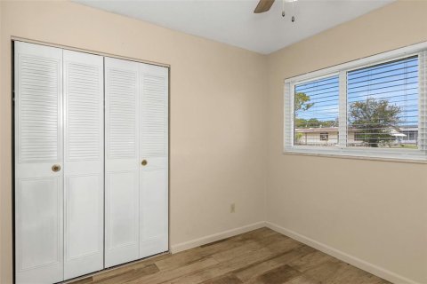 Casa en alquiler en Pinellas Park, Florida, 4 dormitorios, 115.38 m2 № 1902721 - foto 18