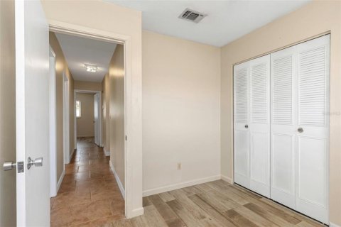 Casa en alquiler en Pinellas Park, Florida, 4 dormitorios, 115.38 m2 № 1902721 - foto 21