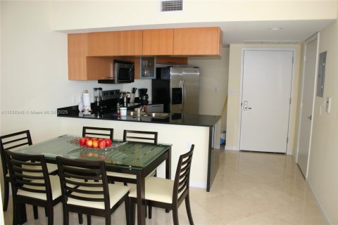Condo in Miami, Florida, 2 bedrooms № 1822092 - photo 14