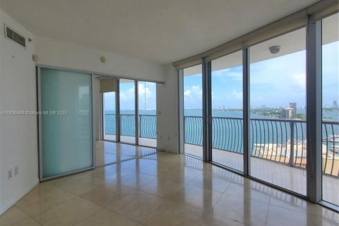 Condo in Miami, Florida, 2 bedrooms № 1822092 - photo 6