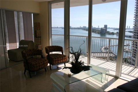 Condo in Miami, Florida, 2 bedrooms № 1822092 - photo 13