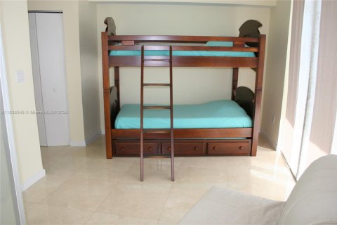 Condo in Miami, Florida, 2 bedrooms № 1822092 - photo 17