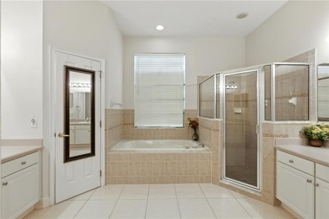 House in Davenport, Florida 4 bedrooms, 205.41 sq.m. № 1850150 - photo 13